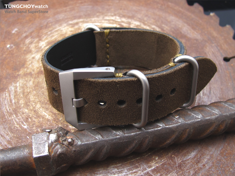 MiLTAT 24mm Nubuck Leather Grezzo Zulu watch strap D. Brown Thick armband - Green Hand Stitch