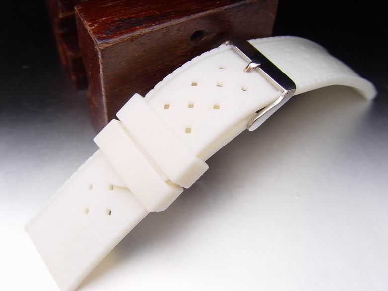 20mm Soft Silicone White Porous Watch Band Diver Watch Strap